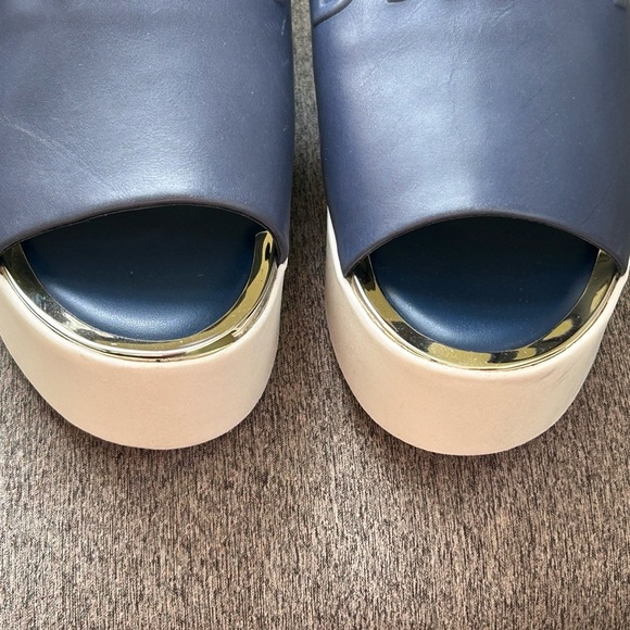 DKNY Slip-on Platform Mule Sandals Sz 10 - Picture 7 of 13